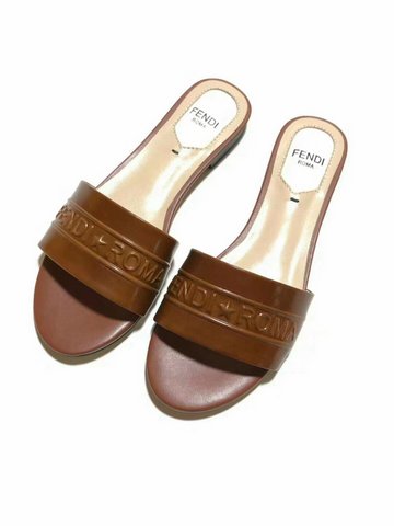 FENDI Shoes-44